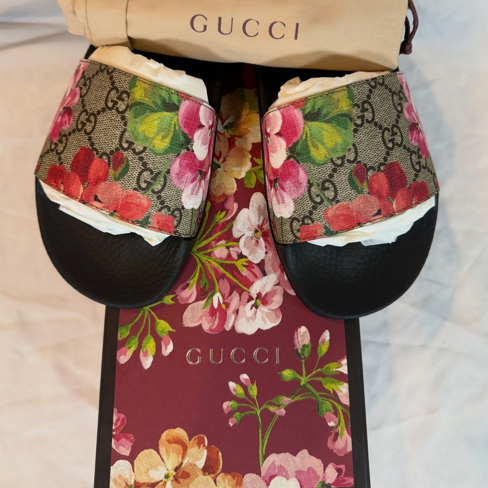 Gucci GG Blooms Supreme Floral Slides Sandal Pink Monogram NWB EU 35 US 5